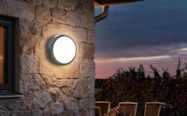Iindlela zokuFakelo lwe-Bulkhead Light: Udonga, iCeiling, iConduit, kunye neP...